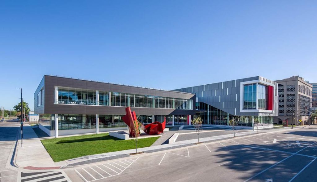 Downtown Cedar Rapids Public Library